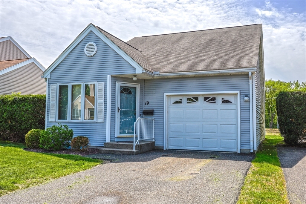 Property Photo: 19 Alvord Pl 19 MA 01075