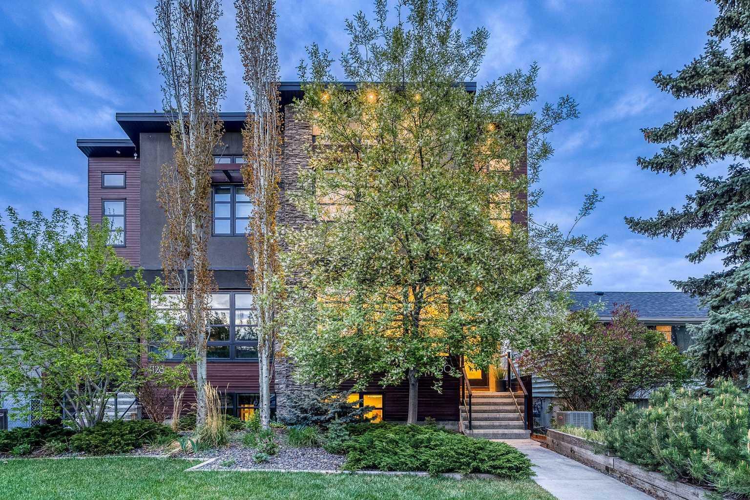 Property Photo: 4130 16 Street SW AB T2T 4H6