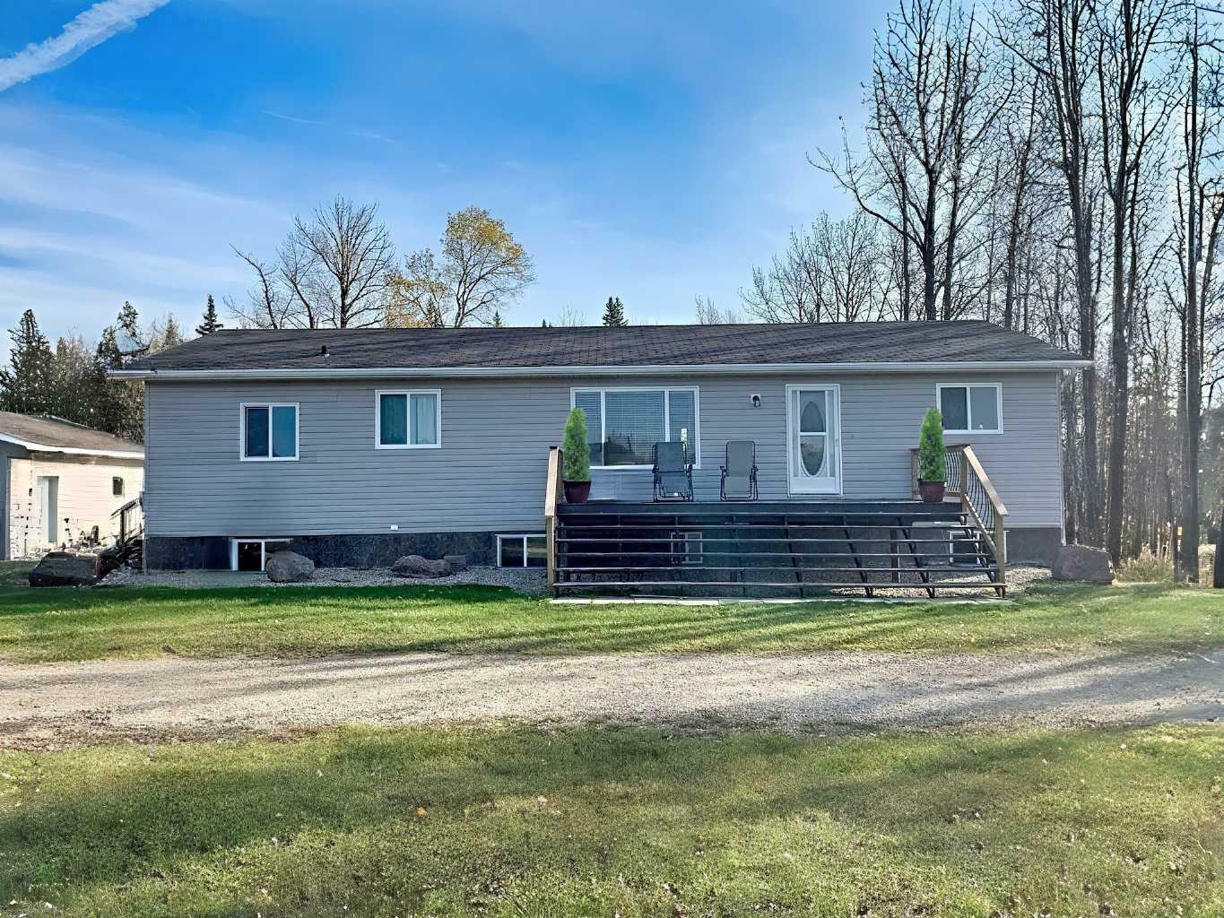 Photo de la propriété: 124062 Township Road 593A AB T7S 2A2