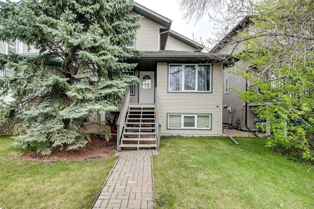 Property Photo: 5009 41 Street AB T4S 1B9