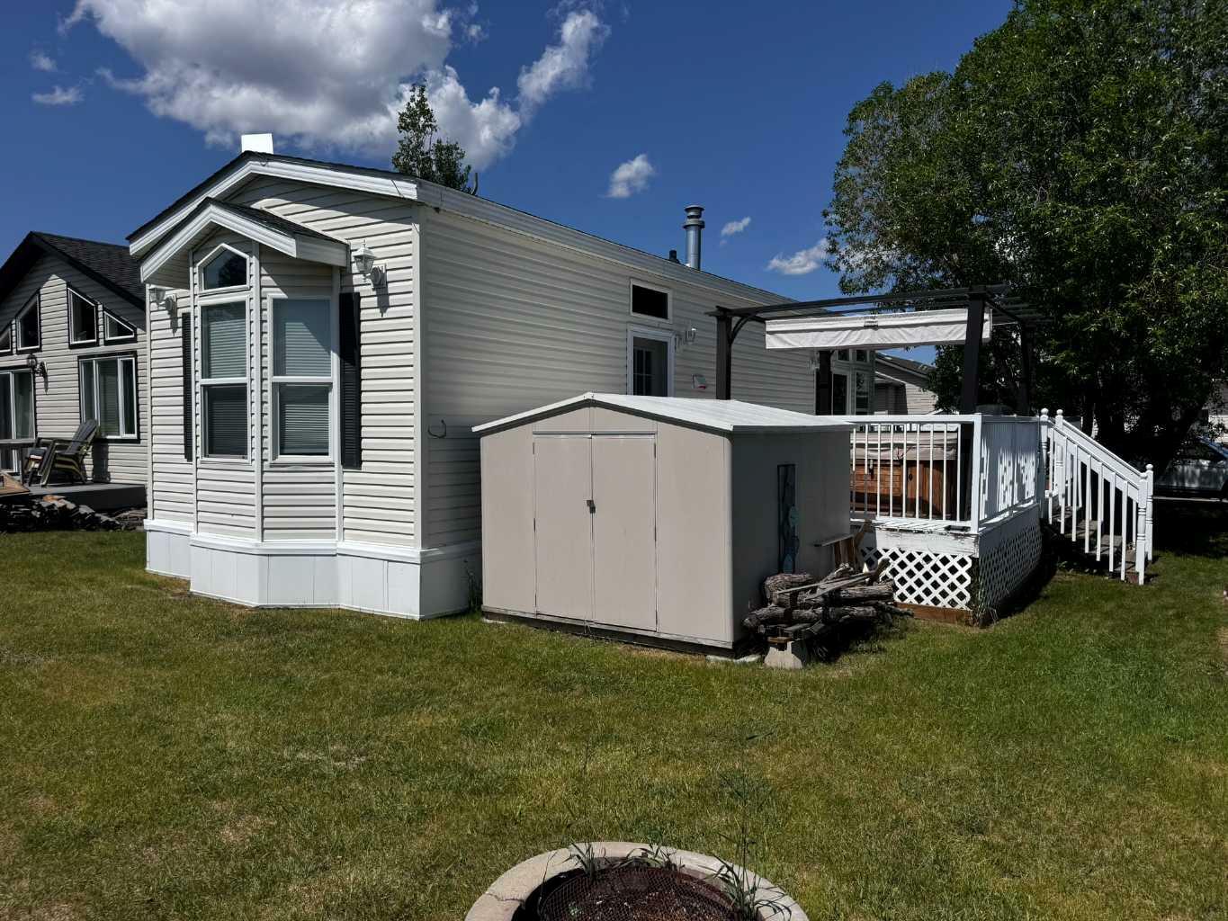 Property Photo: 25074 South Pine Lake Road 3053 AB T0M 1R0