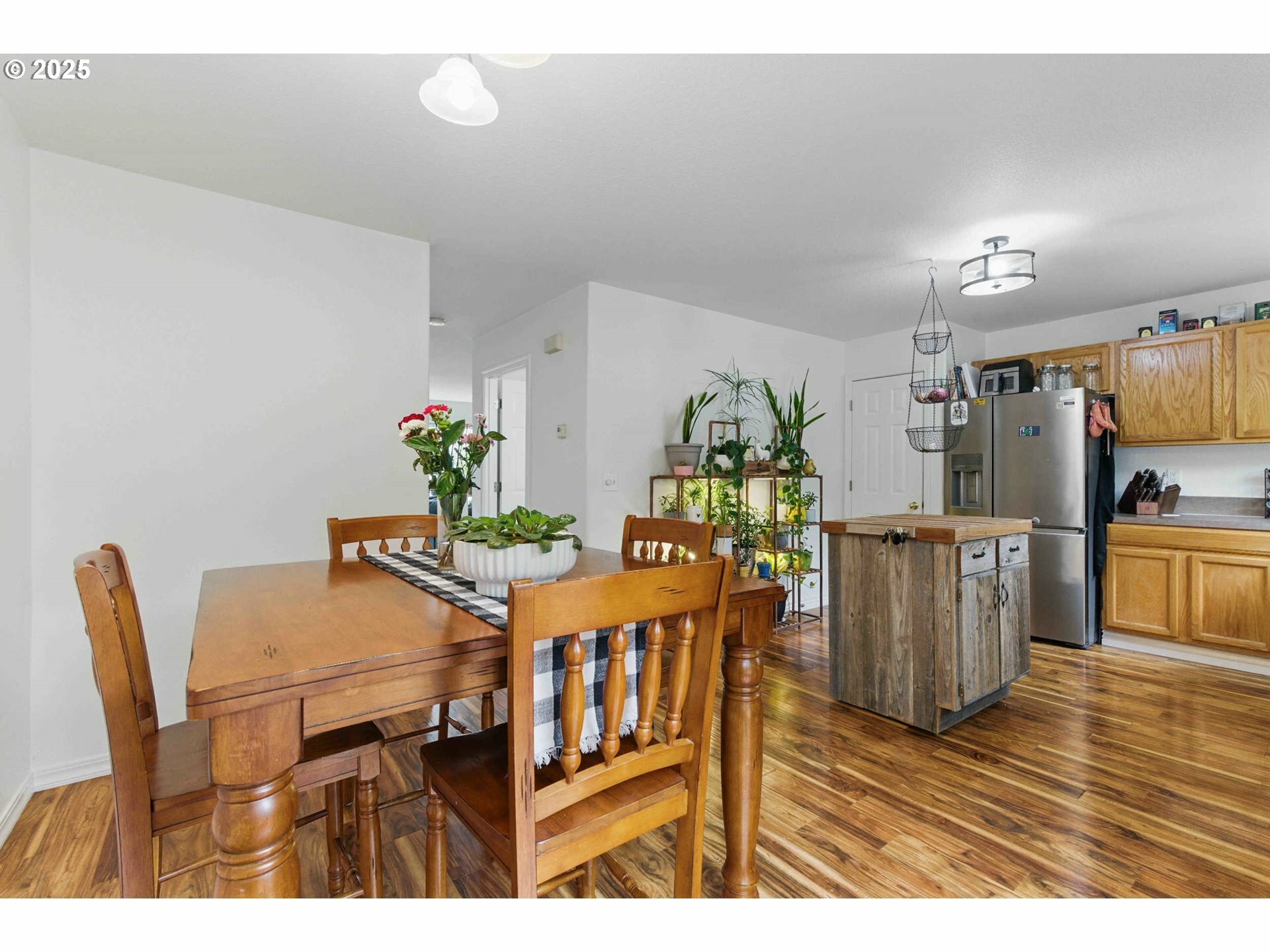 Property Photo: 1155 NW 7th Ave WA 98607