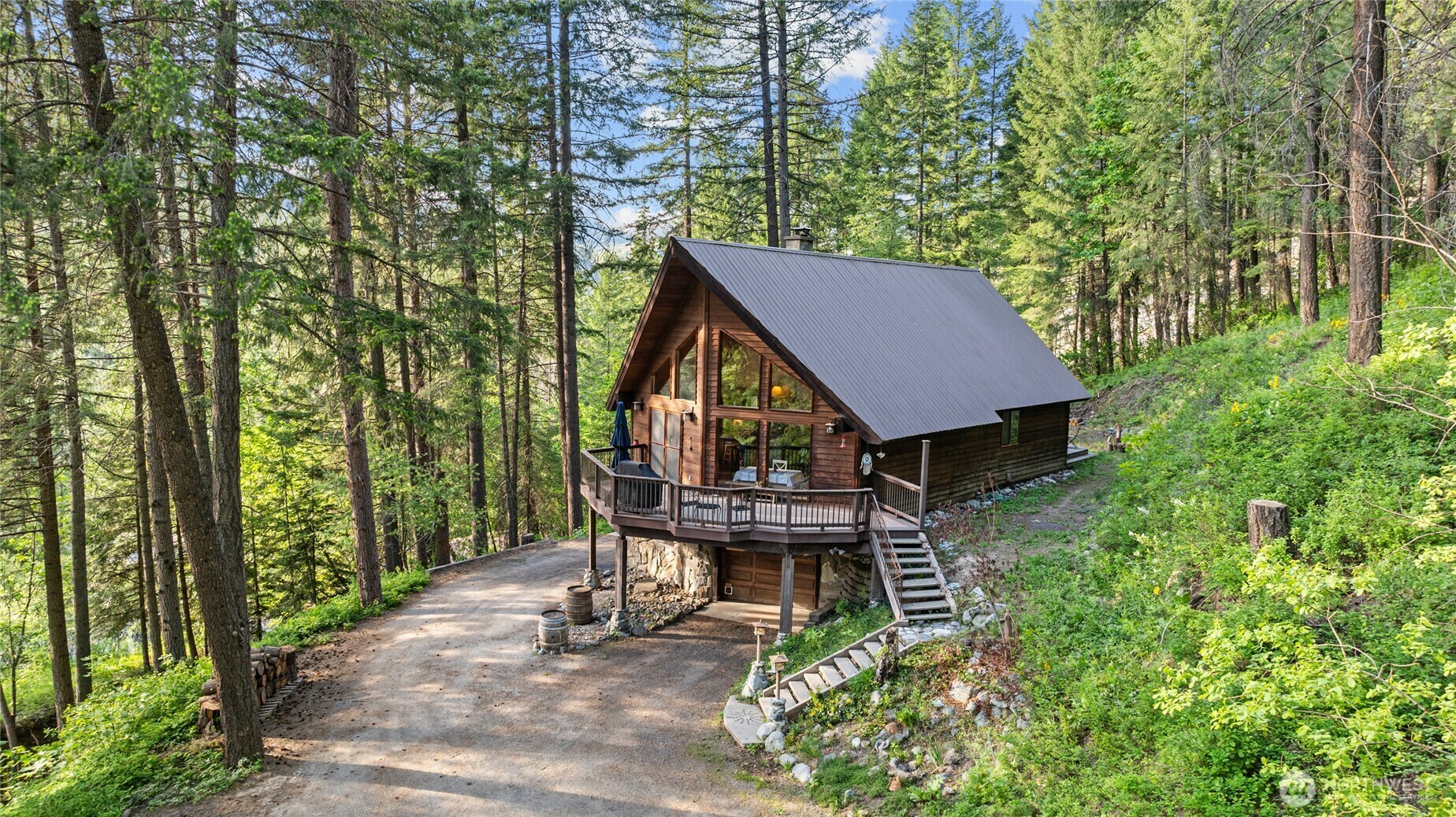 Property Photo: 4265 US Hwy 97 WA 98847