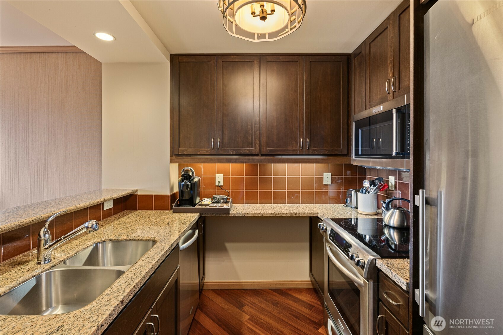 Property Photo: 3600 Suncadia Trail 2059 WA 98922