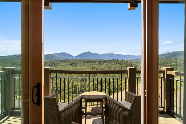 Property Photo: 3600 Suncadia Trail 2059 WA 98922