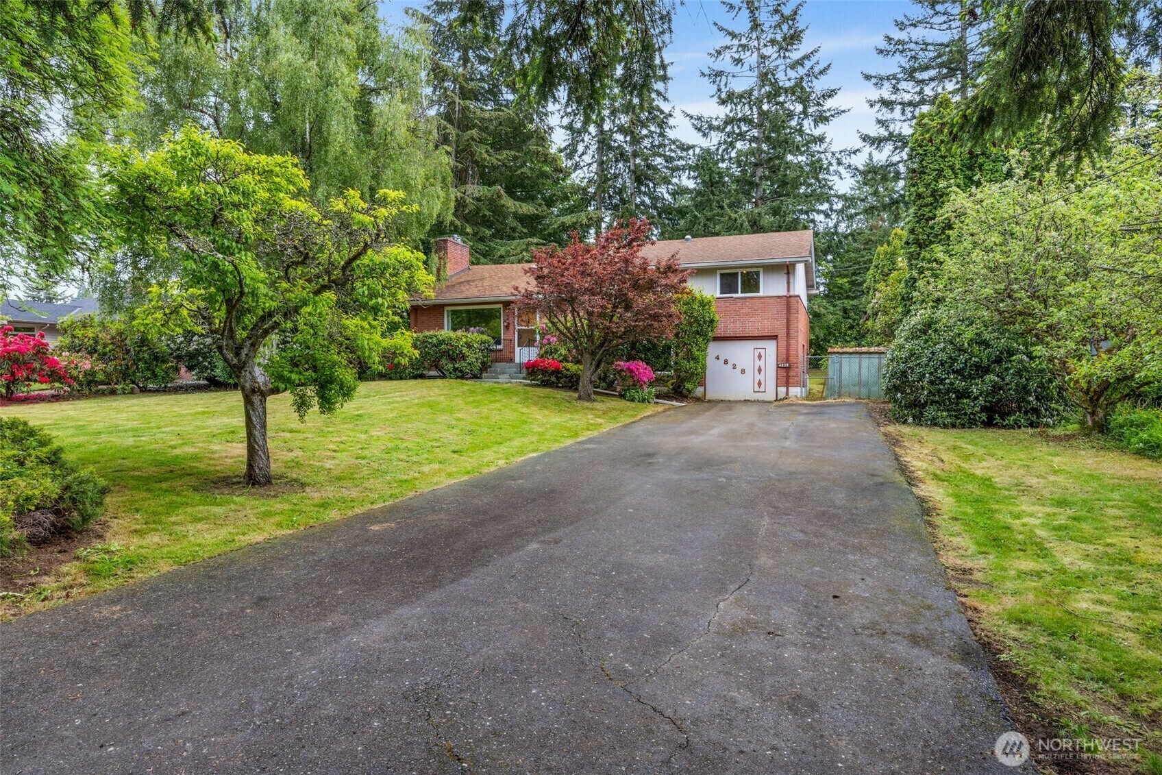 Property Photo: 4828 180th Street SW WA 98037