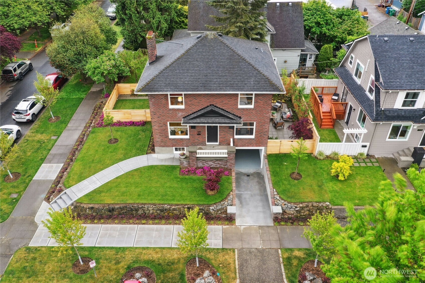 103 W Boston Street  Seattle WA 98119 photo