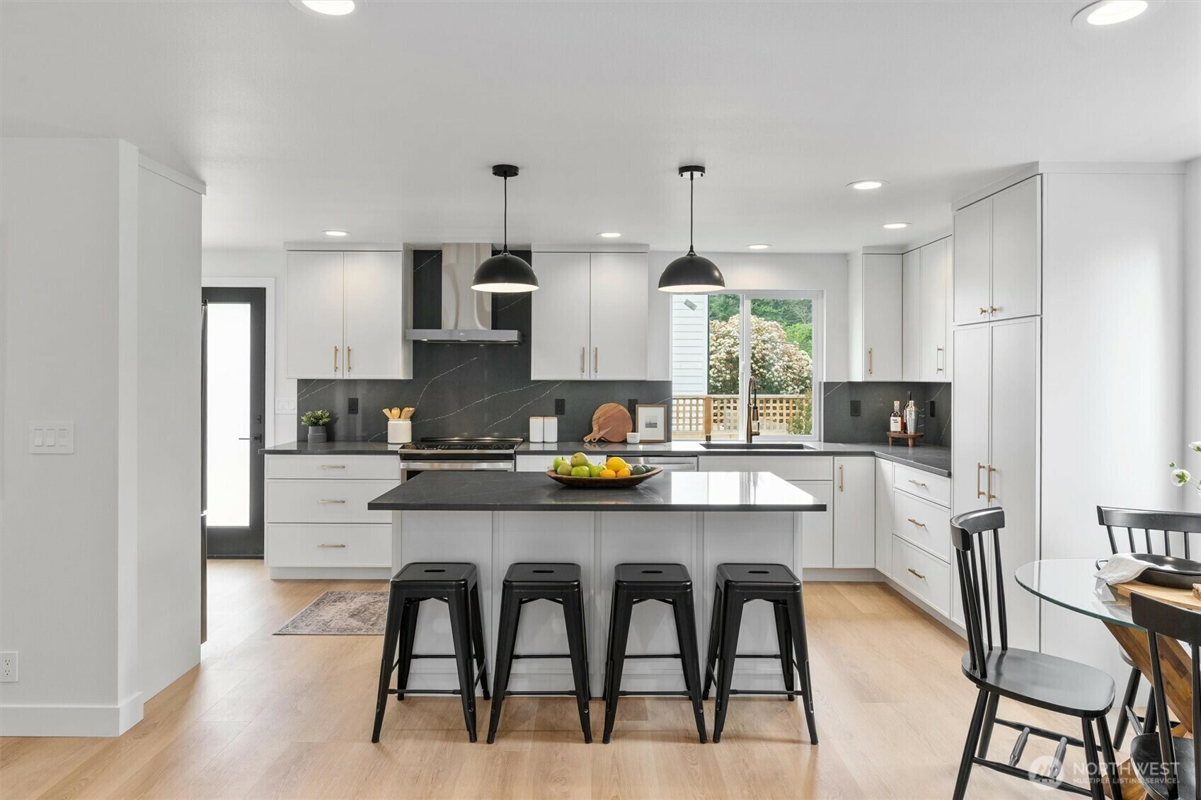 Property Photo: 4257 33rd Avenue W WA 98199