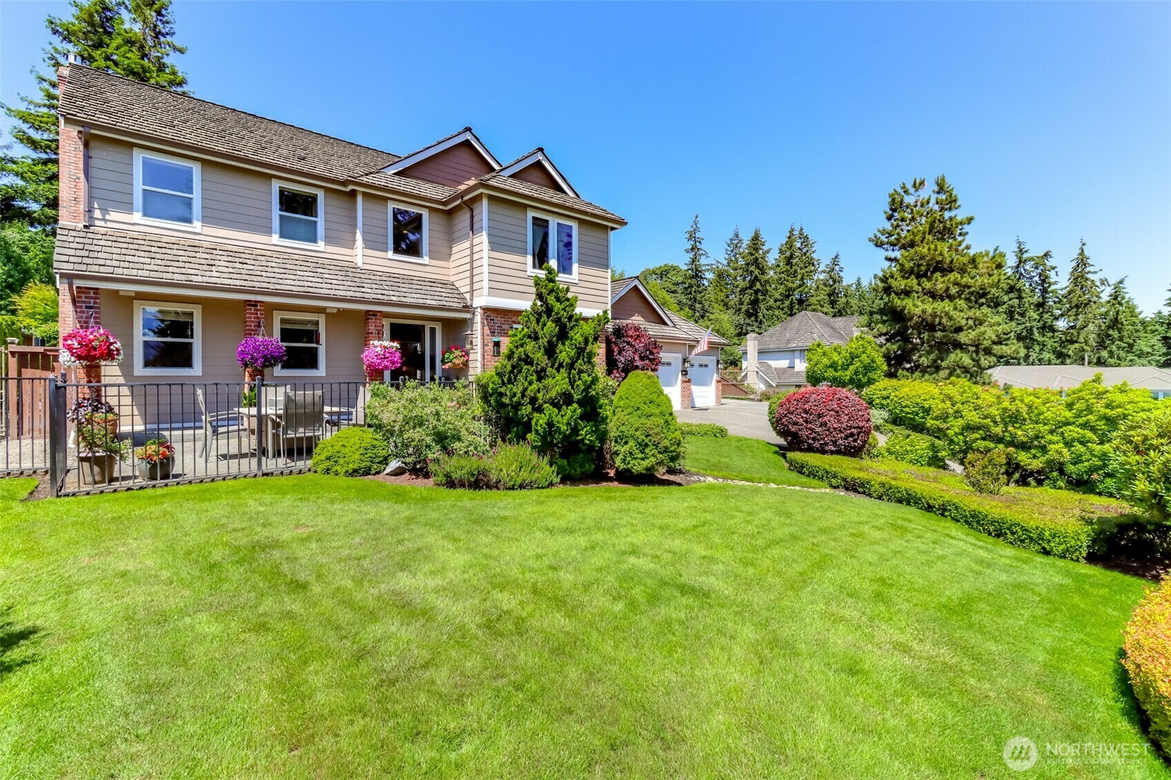 Property Photo: 6210 6th Street Ct NE WA 98422