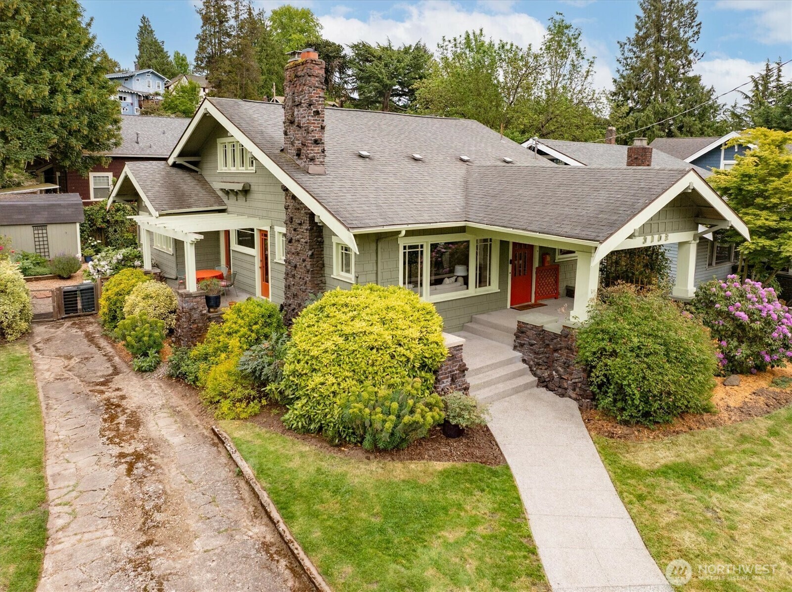 Property Photo: 3102 35th Avenue S WA 98144