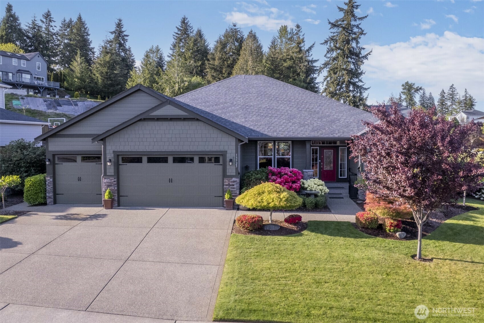 Property Photo: 13725 111th Street Ct E WA 98374