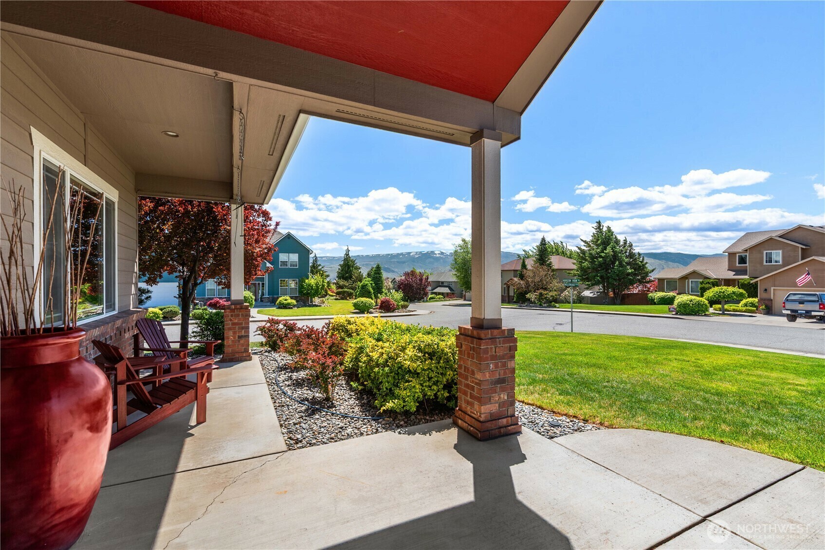 Property Photo: 2149 Inglewood Drive WA 98802