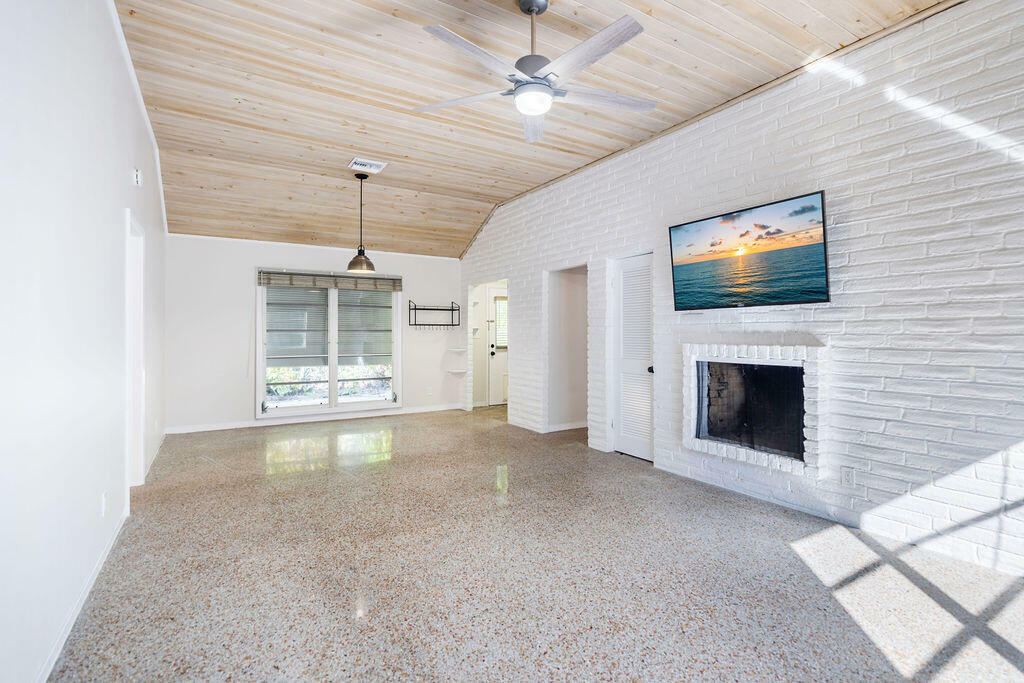 Property Photo: 1225 George Bush Boulevard 8 FL 33483