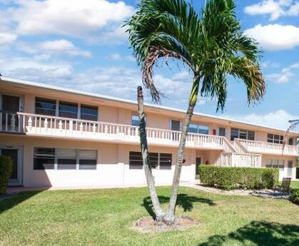 Property Photo: 141 Norwich F FL 33417