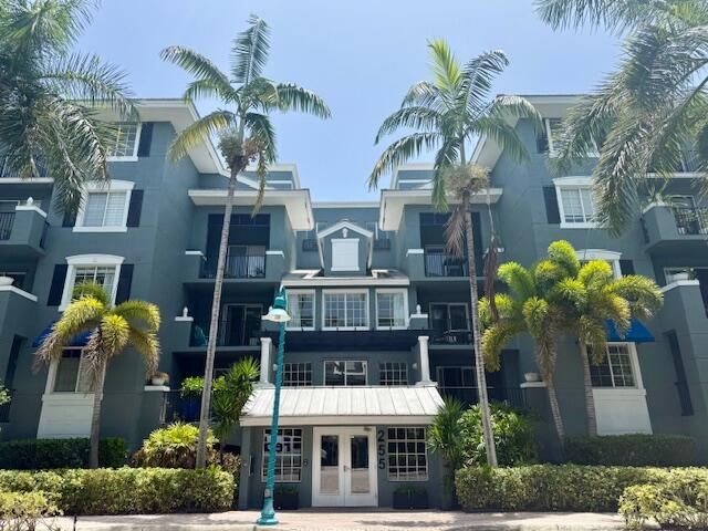 Property Photo: 255 NE 3rd Avenue 2-516 FL 33444