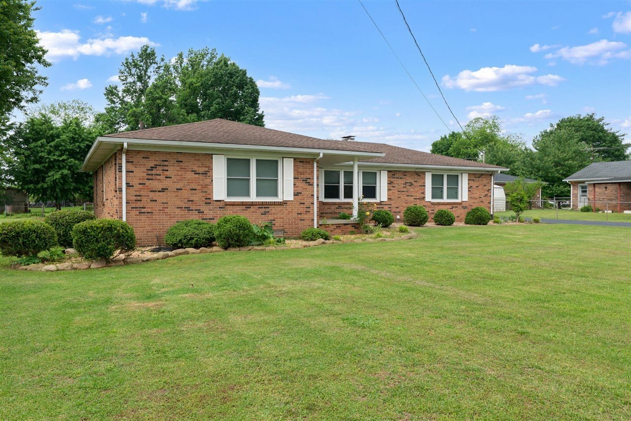 Property Photo:  409 Lone Oak Drive  KY 42134 