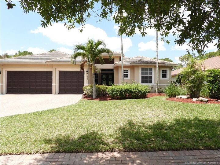 Property Photo: 5038 SW Saint Creek Drive FL 34990