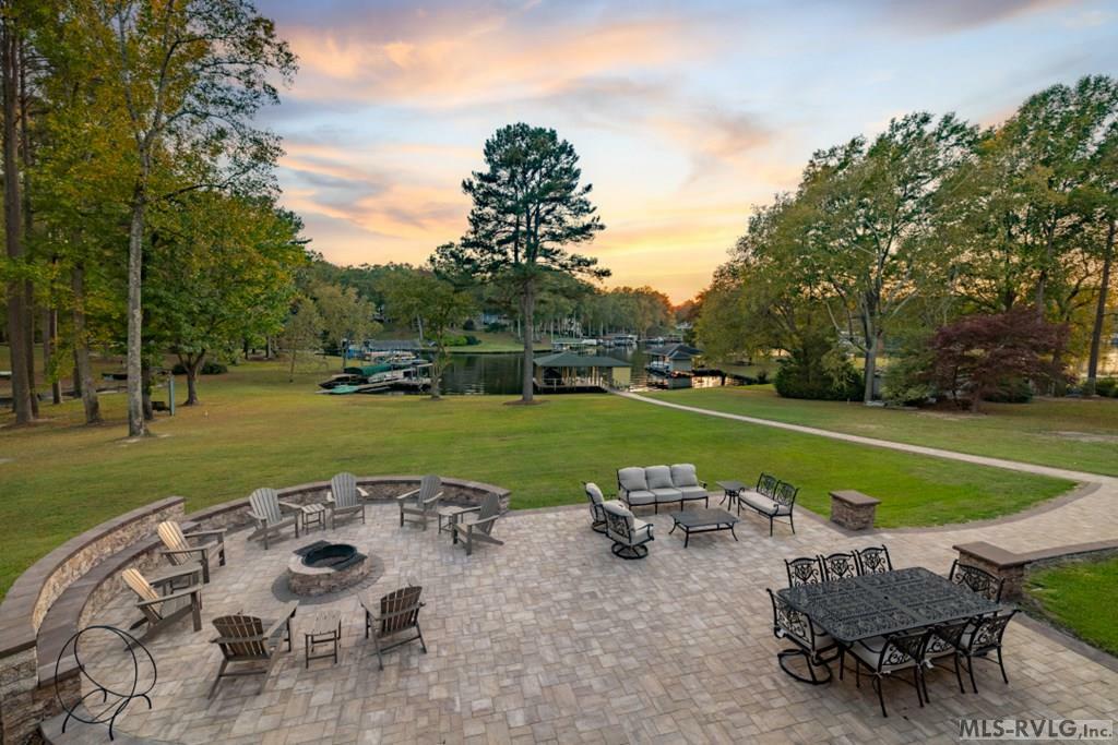 Property Photo: 371 Lake Shore Dr NC 27850