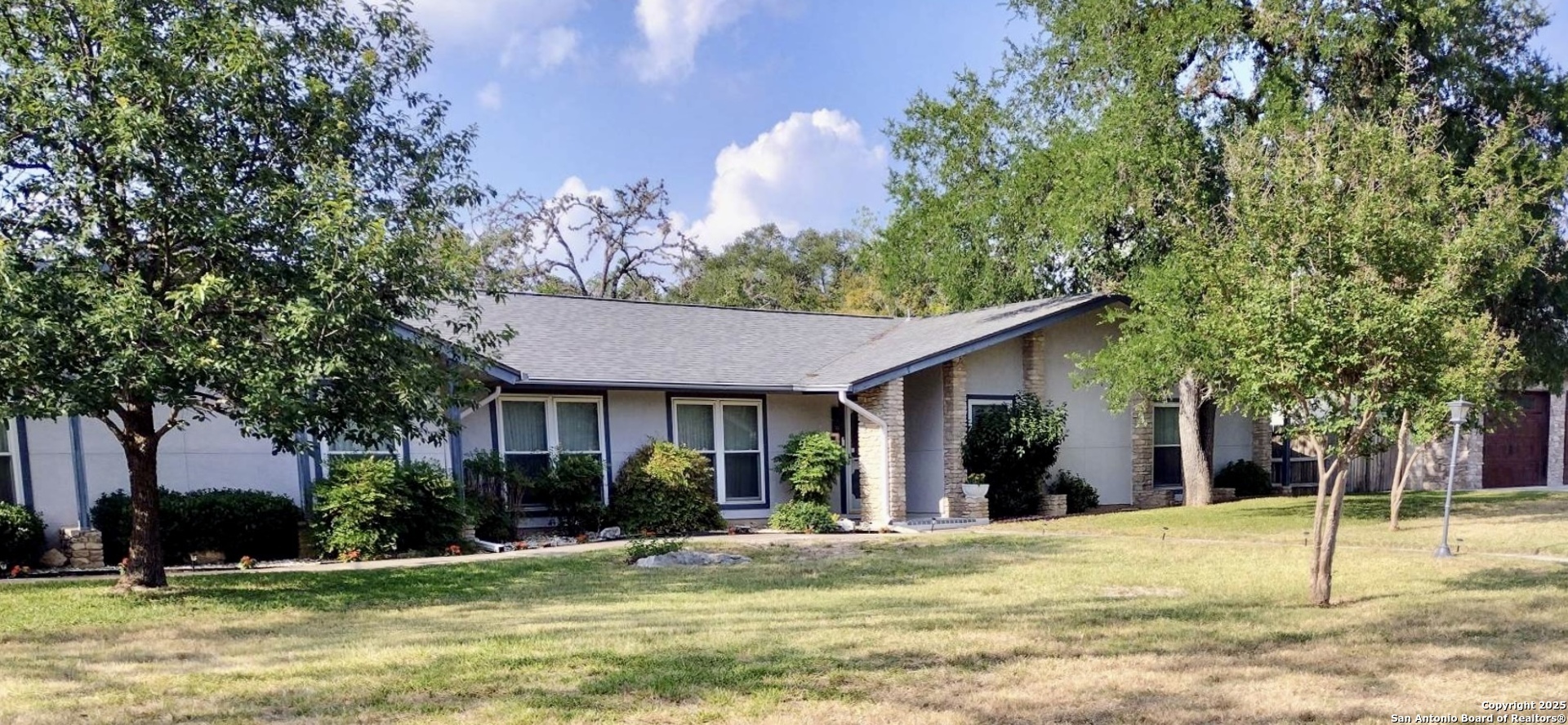 Property Photo: 109 Cueva TX 78232