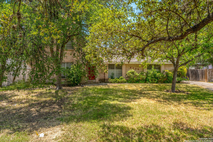 Property Photo: 8535 Norwich TX 78217