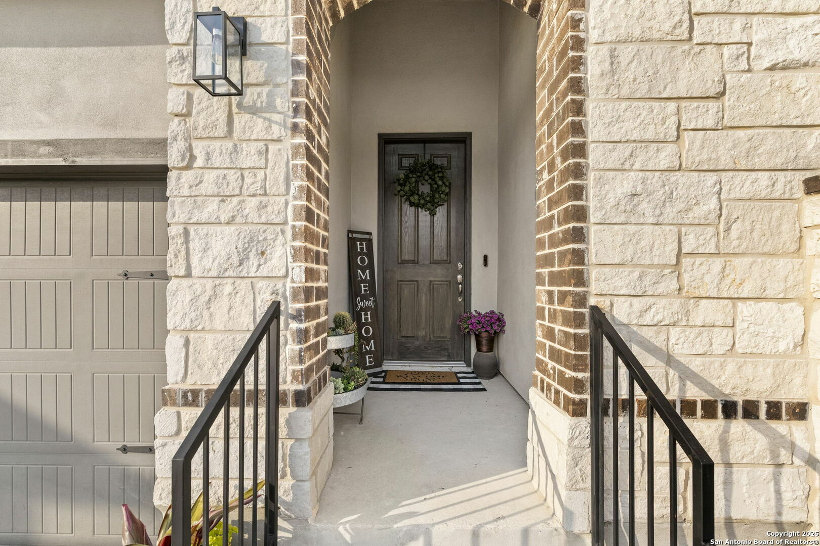 Property Photo: 1527 Balcones Fault TX 78132