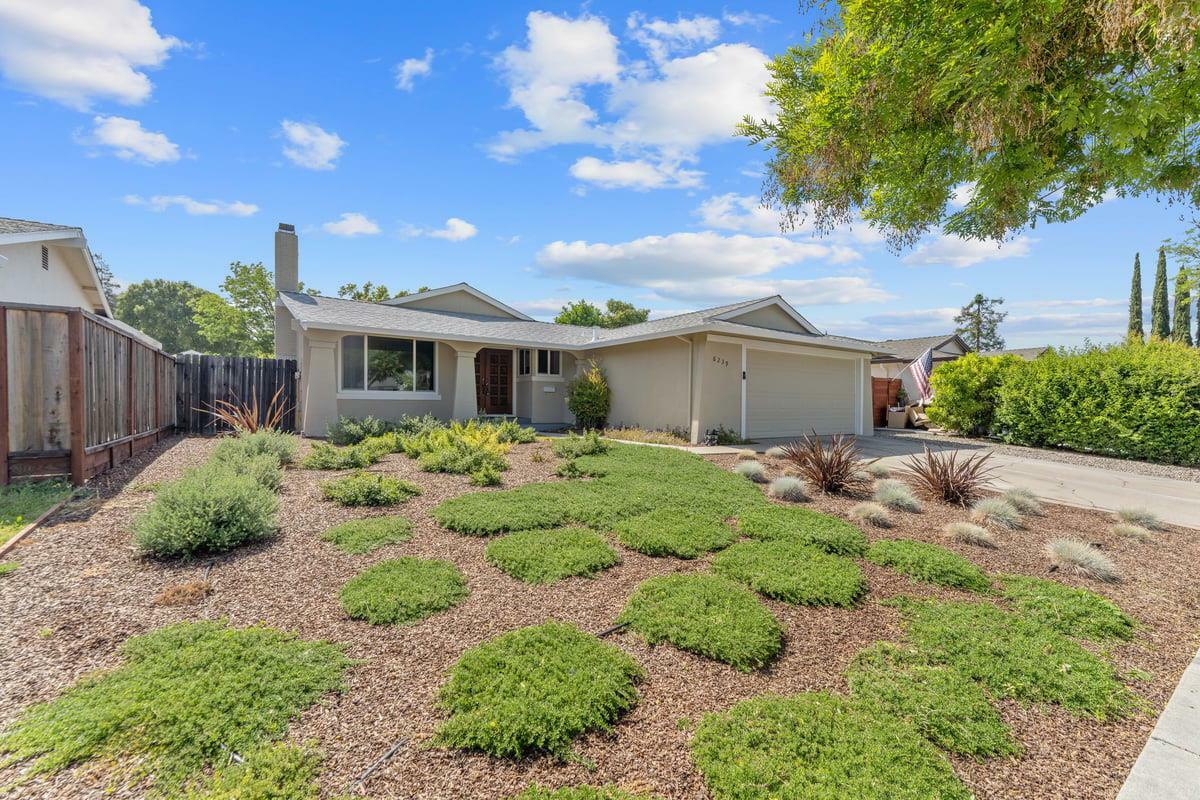 Property Photo:  6239 Ocho Rios Drive  CA 95123 