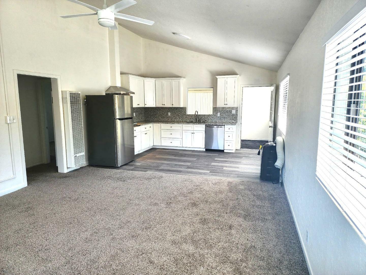 Property Photo: 134 Cypress A Upstairs CA 94061
