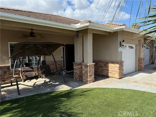 Property Photo: 23618 Canyon Lake Drive CA 92587