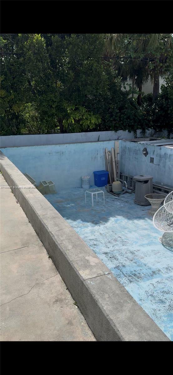 Property Photo: 920 El Rado St FL 33134
