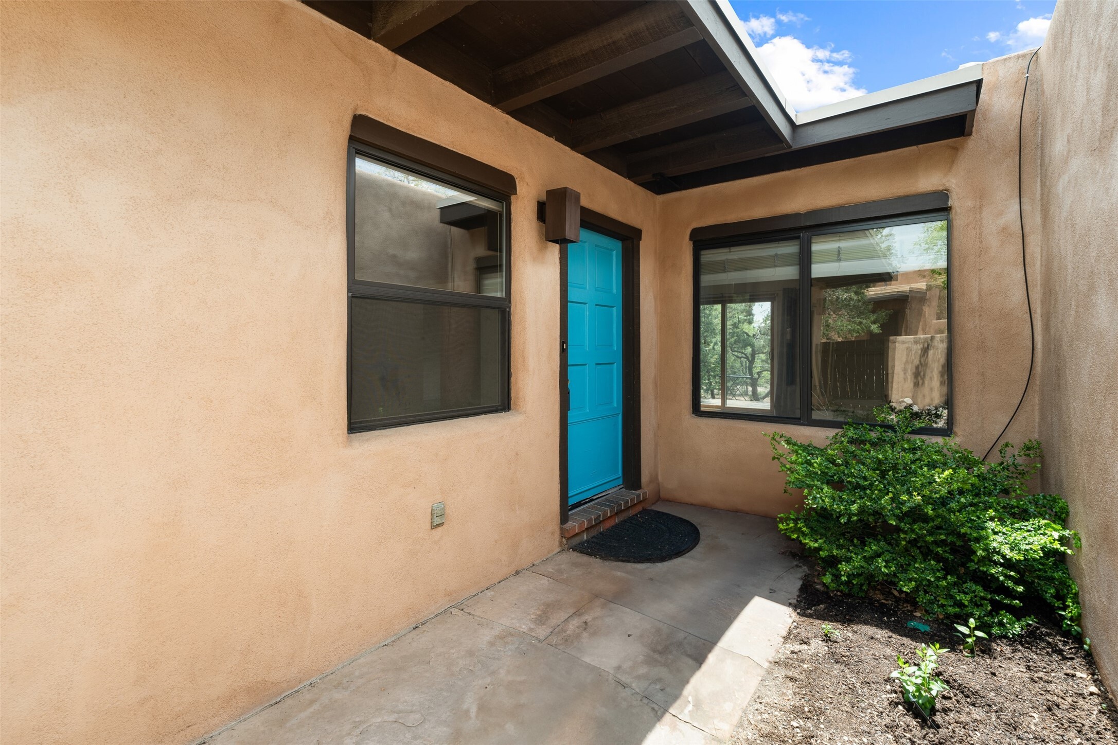 Property Photo:  928 Los Lovatos Road  NM 87501 