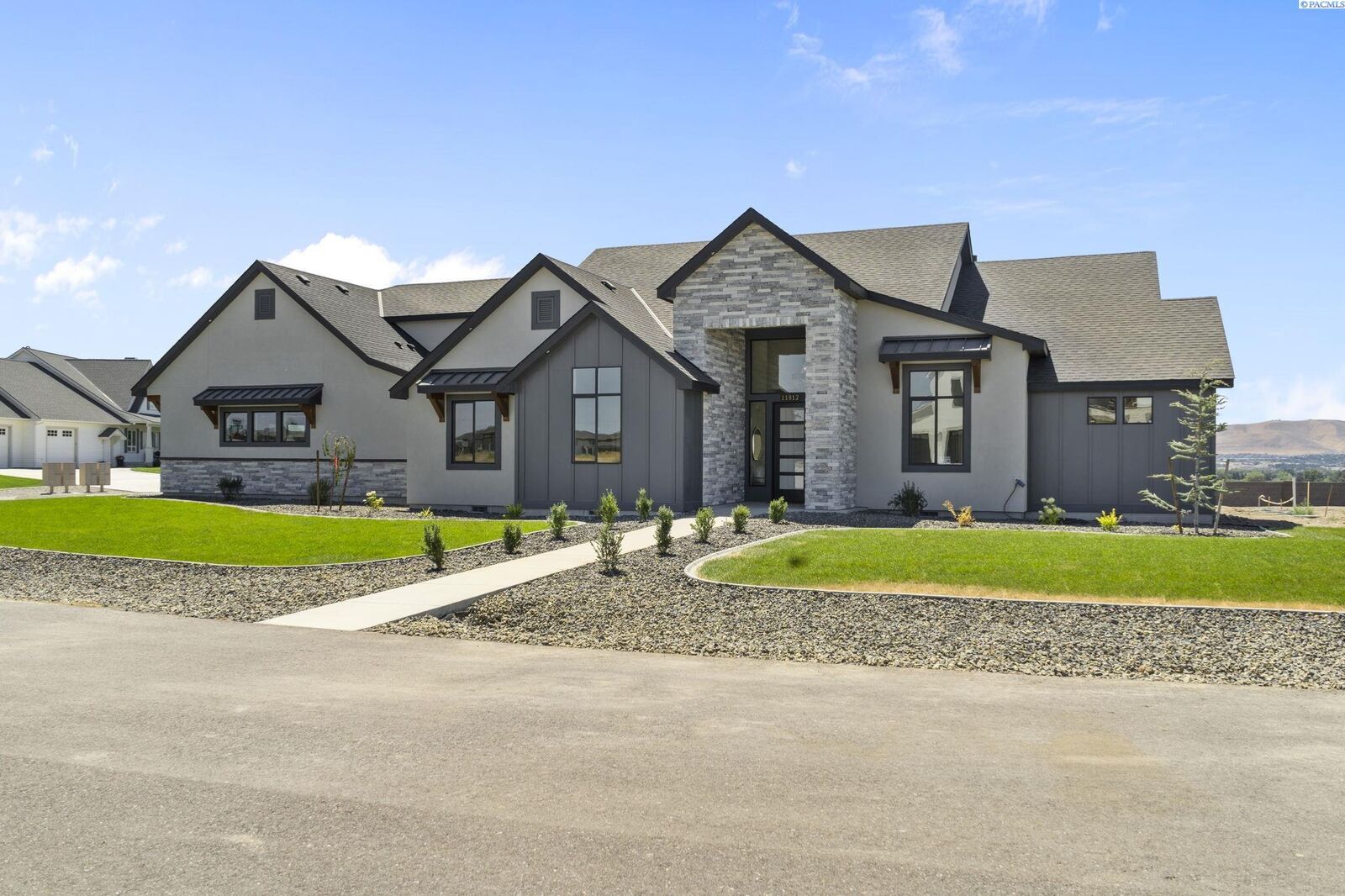 Property Photo:  11812 Tschirky Court  WA 99301 