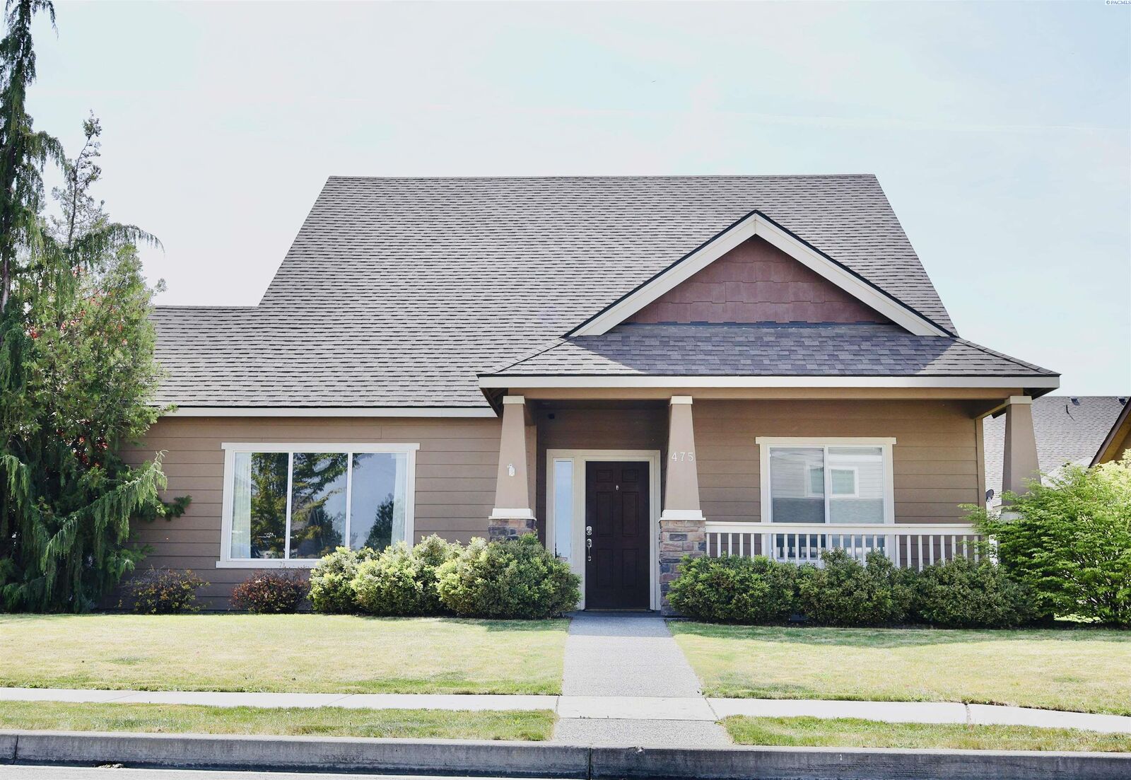 Property Photo: 475 Satus WA 99352