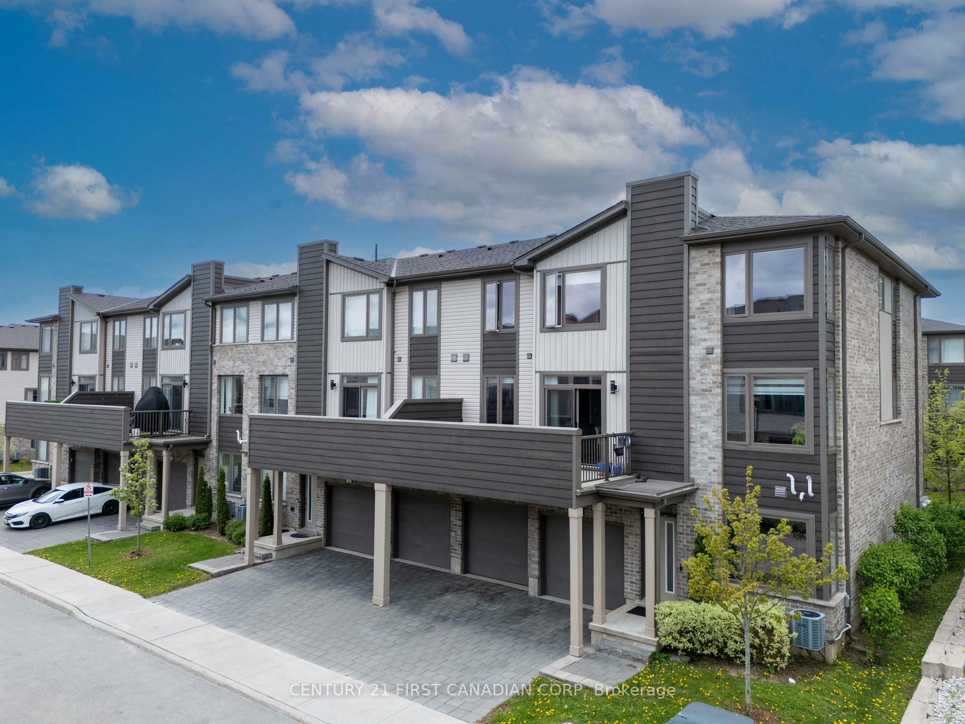 Property Photo: 2070 Meadowgate Boulevard 25 ON N6M 0H5
