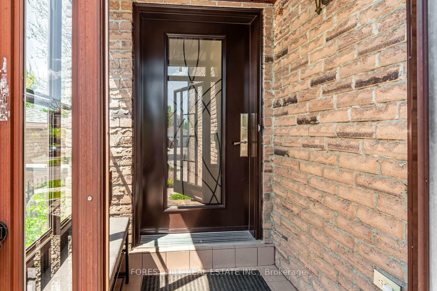 Property Photo: 81 Croteau Crescent ON L4J 5S8