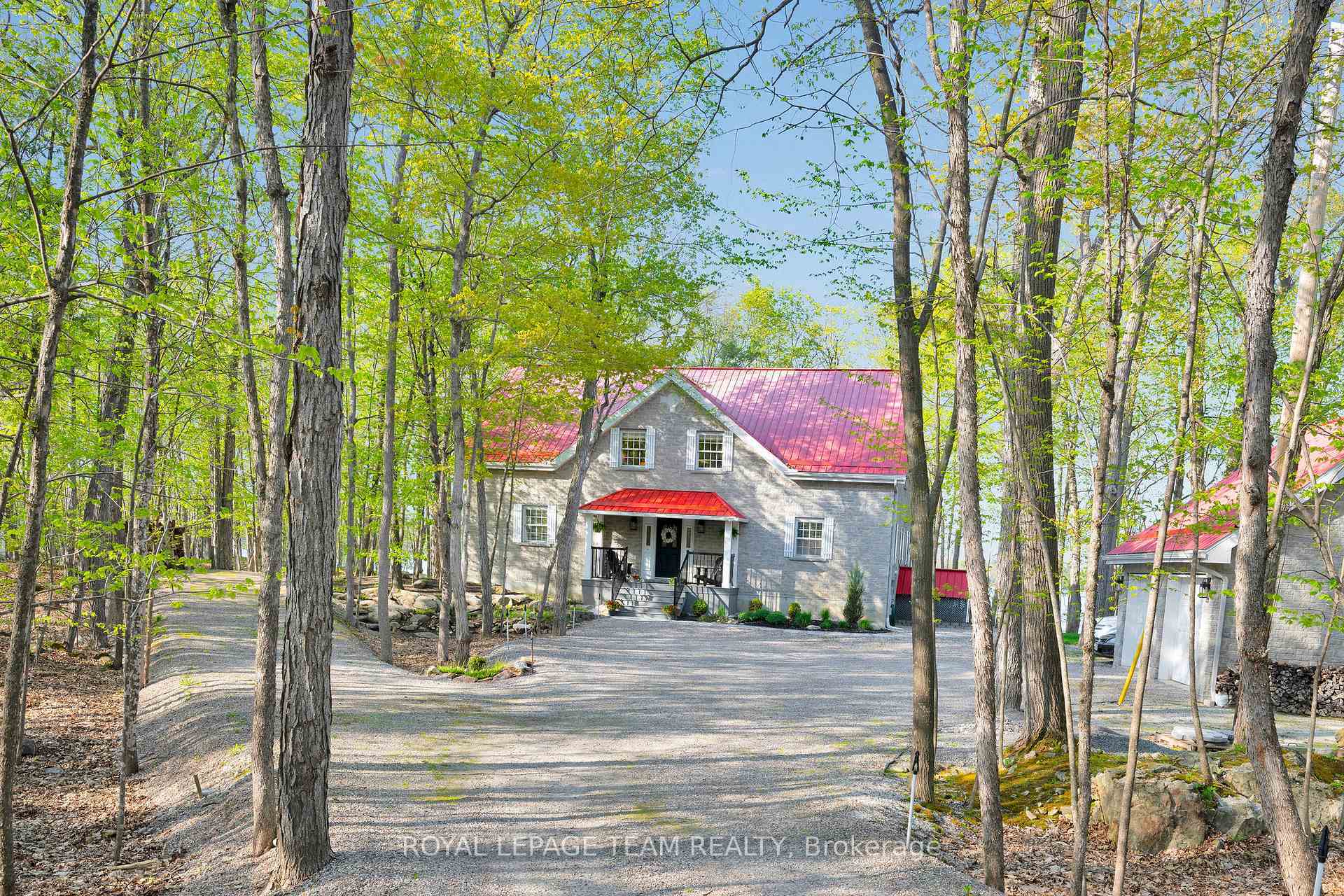 Property Photo: 270 Morris Island Drive ON K7S 3G7