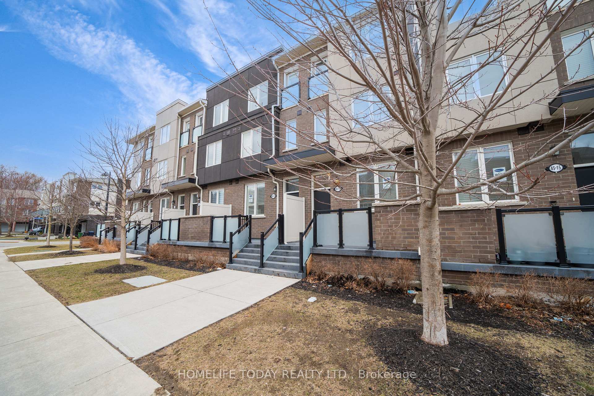 Property Photo: 45 Heron Park Place 14 ON M1E 0B8