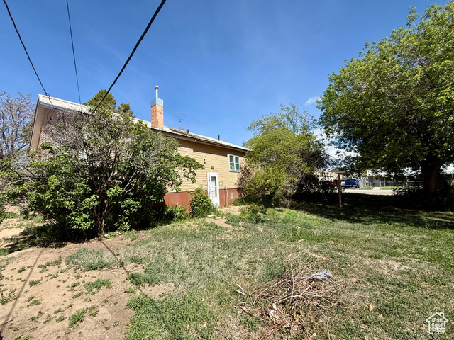 Property Photo: 479 S Vernal Ave UT 84078