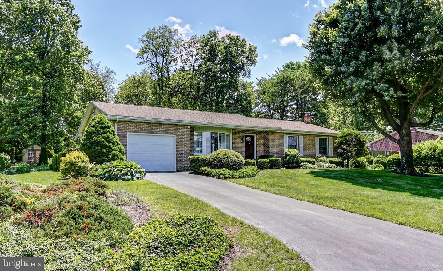 Property Photo: 193 Simmons Road PA 17055