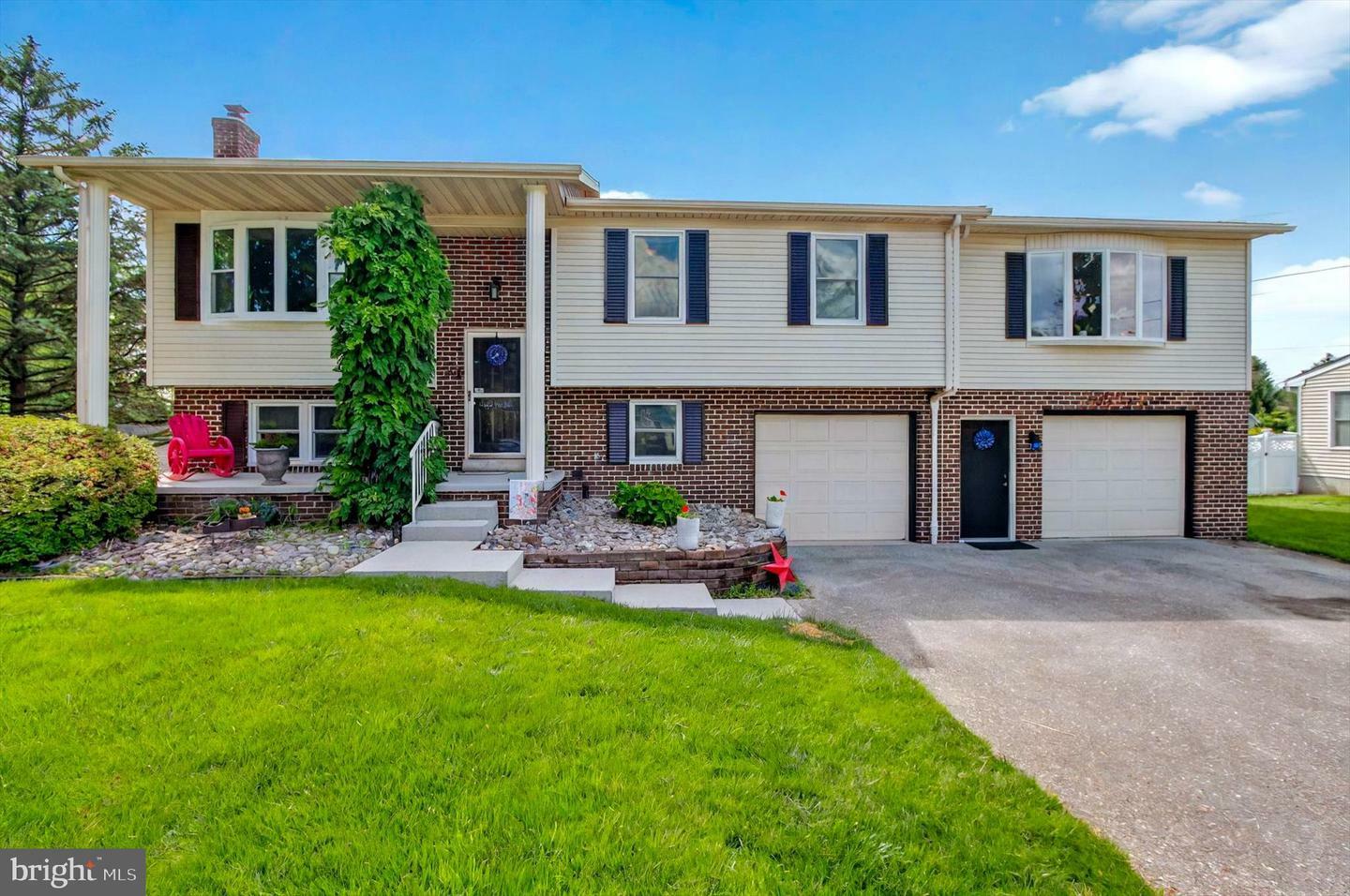 Property Photo: 2443 Onyx Road PA 17408