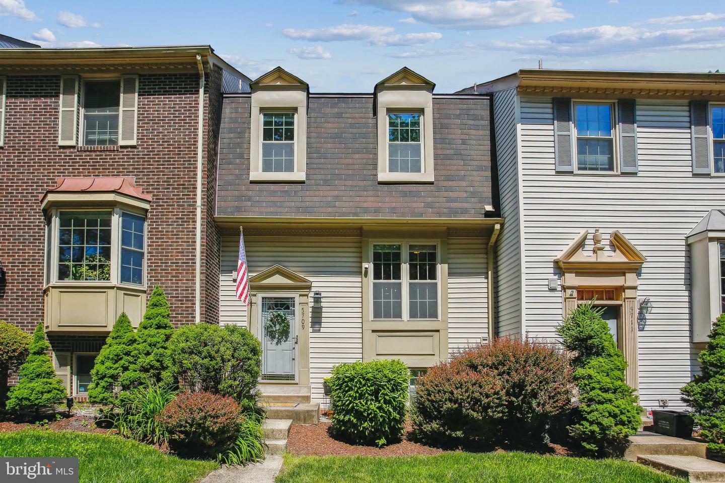 5709 Burke Towne Court  Burke VA 22015 photo