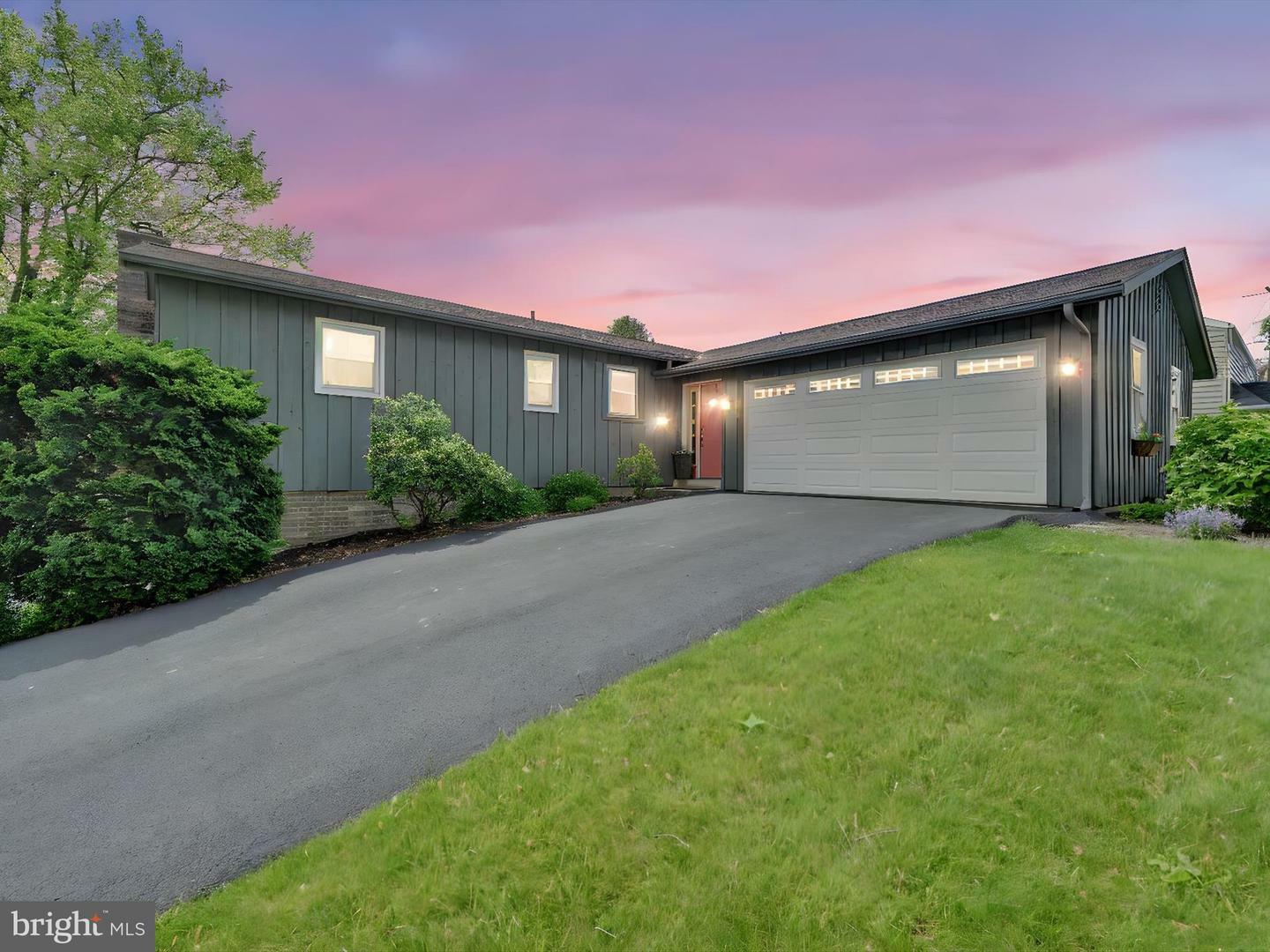 Property Photo: 1304 Marilyn Avenue PA 17522
