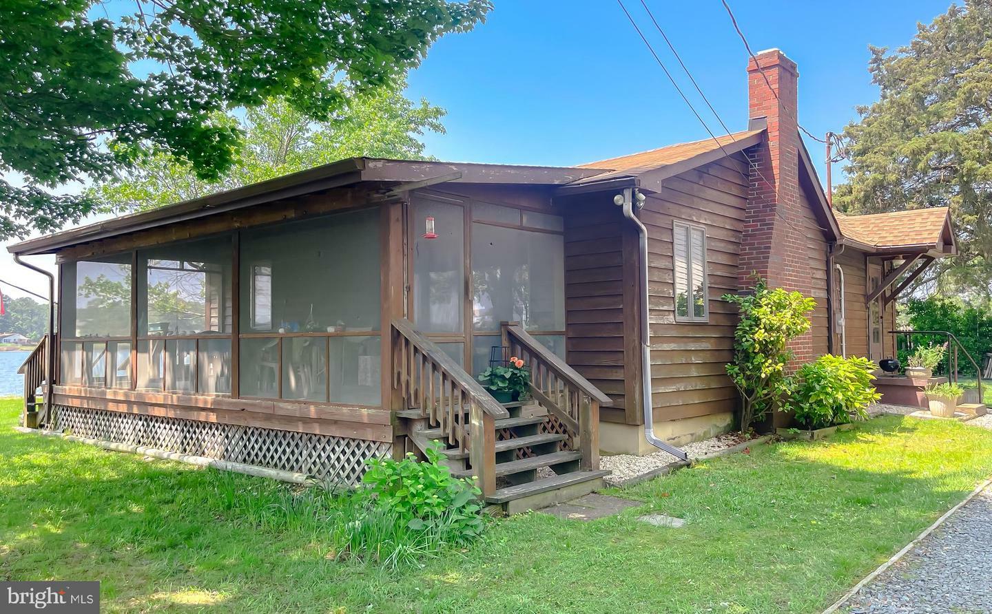 Property Photo: 14701 Macarthur Drive MD 20687