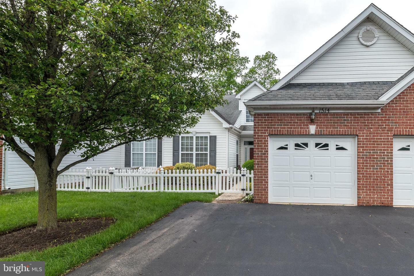 Property Photo: 1514 Tarrington Way PA 19440