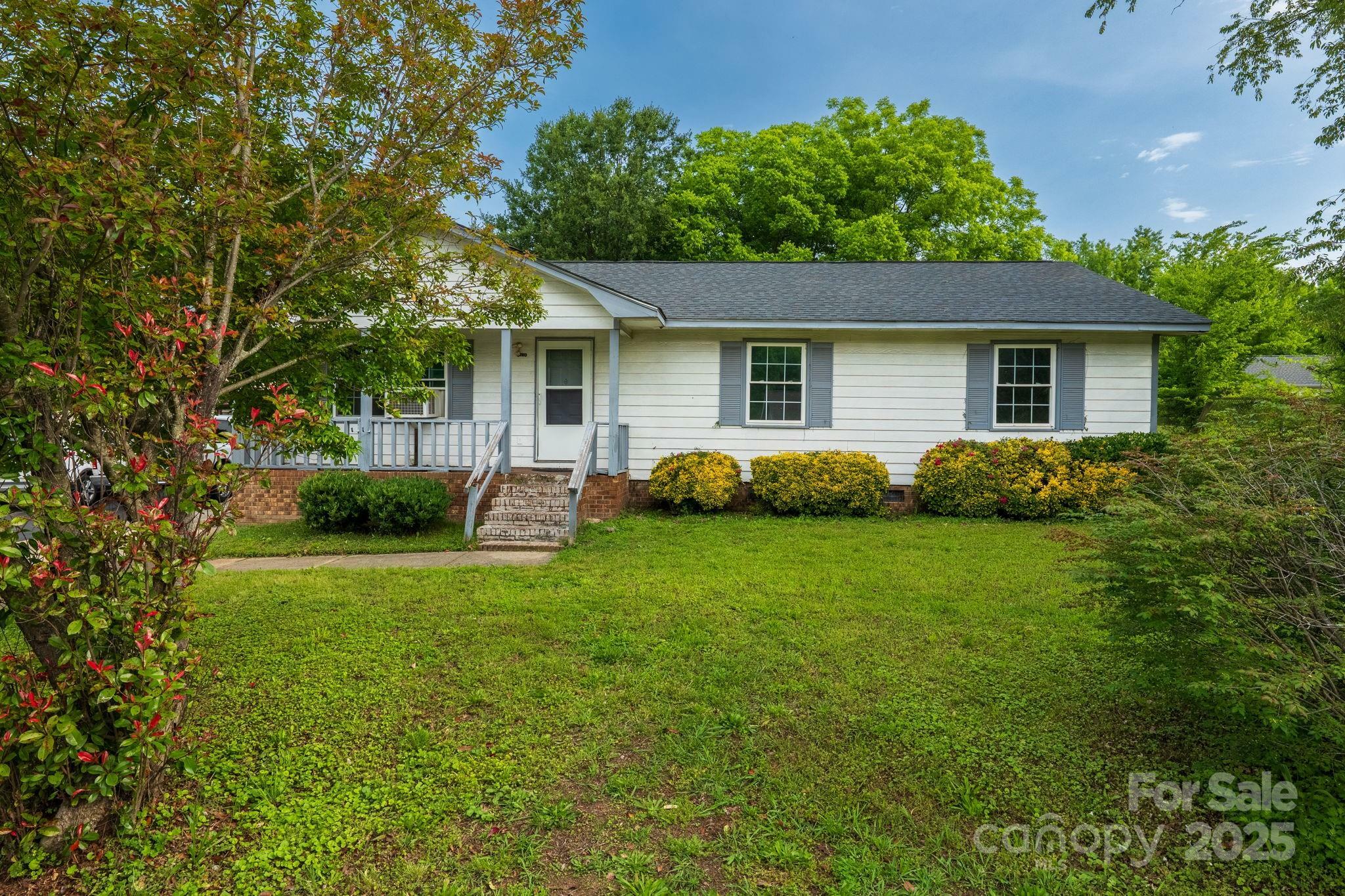 Property Photo: 1613 Hamilton Street NC 28206