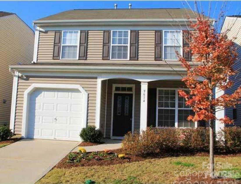 9614 Turning Wheel Drive  Charlotte NC 28214 photo