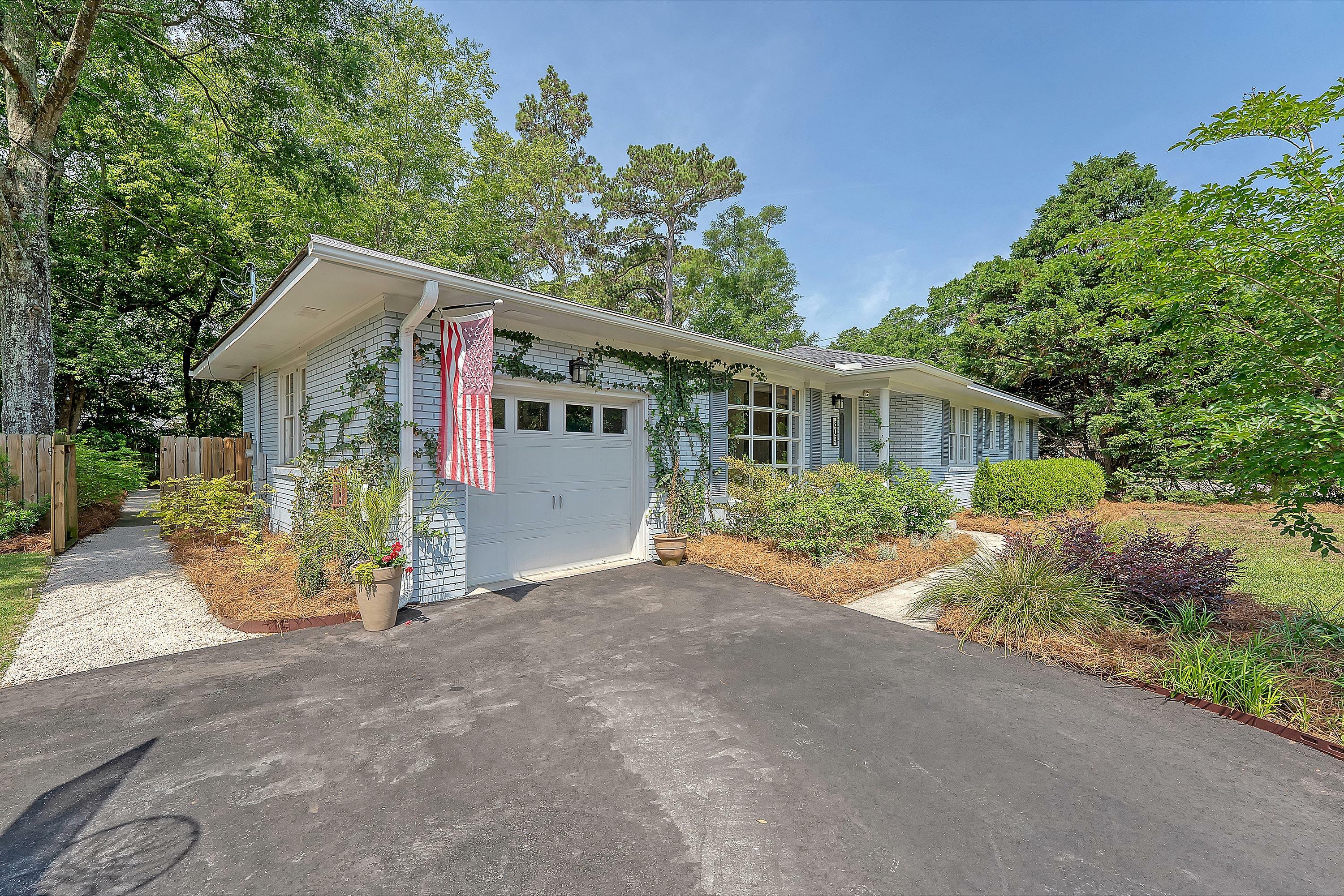 Property Photo: 803 Burnett Drive SC 29412