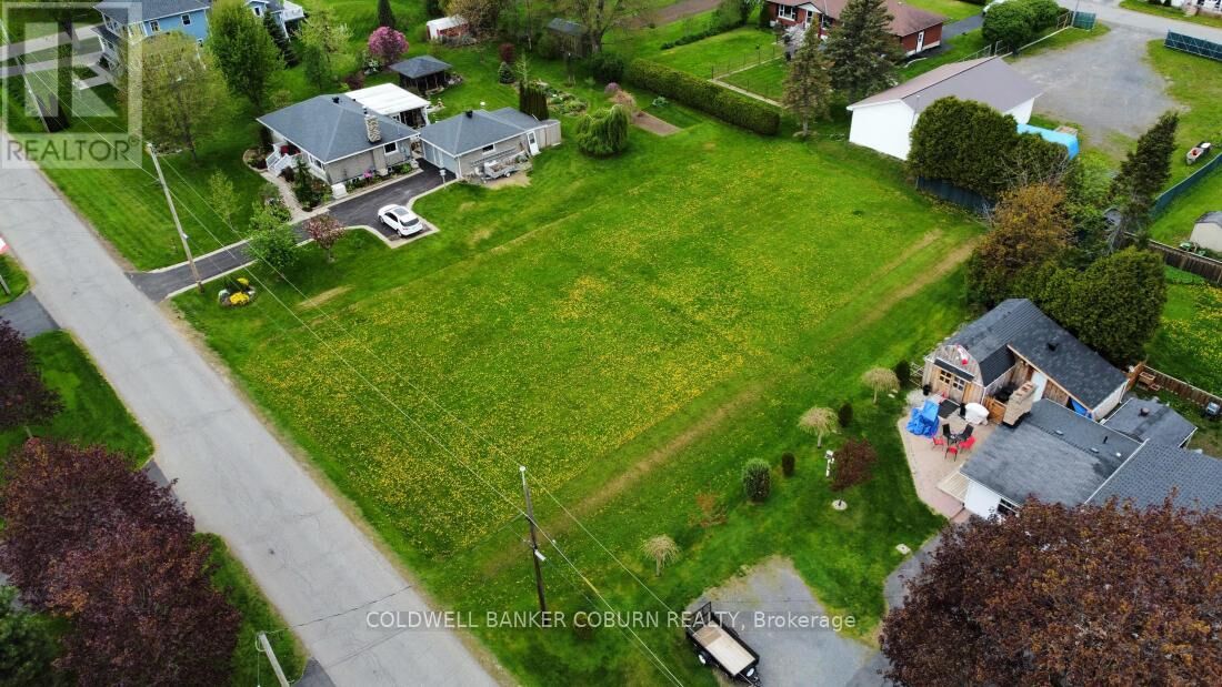 Photo de la propriété: 12103 Julia Street ON K0C 1X0