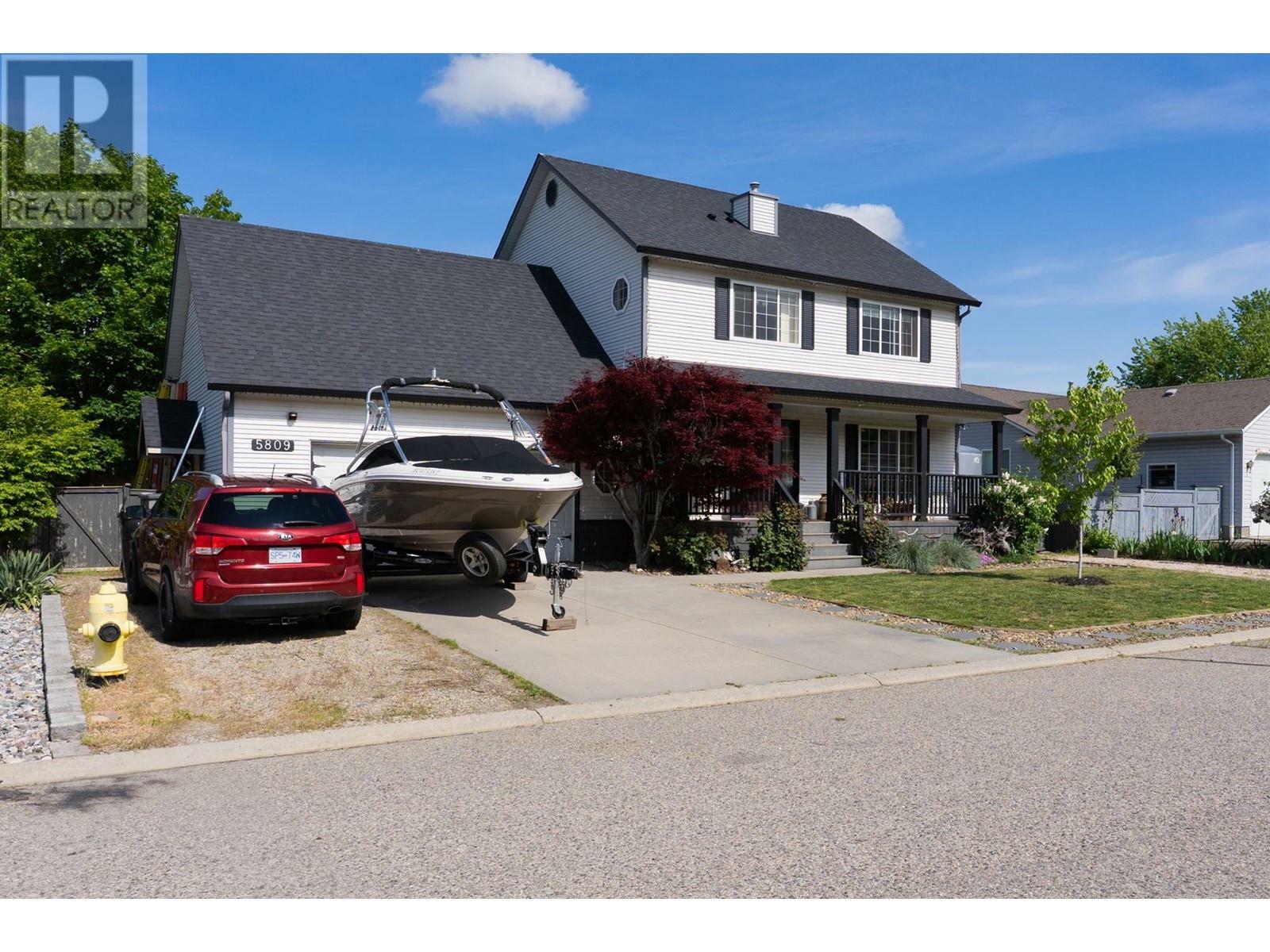 5809 Canary Drive  Vernon BC V1H 1R3 photo