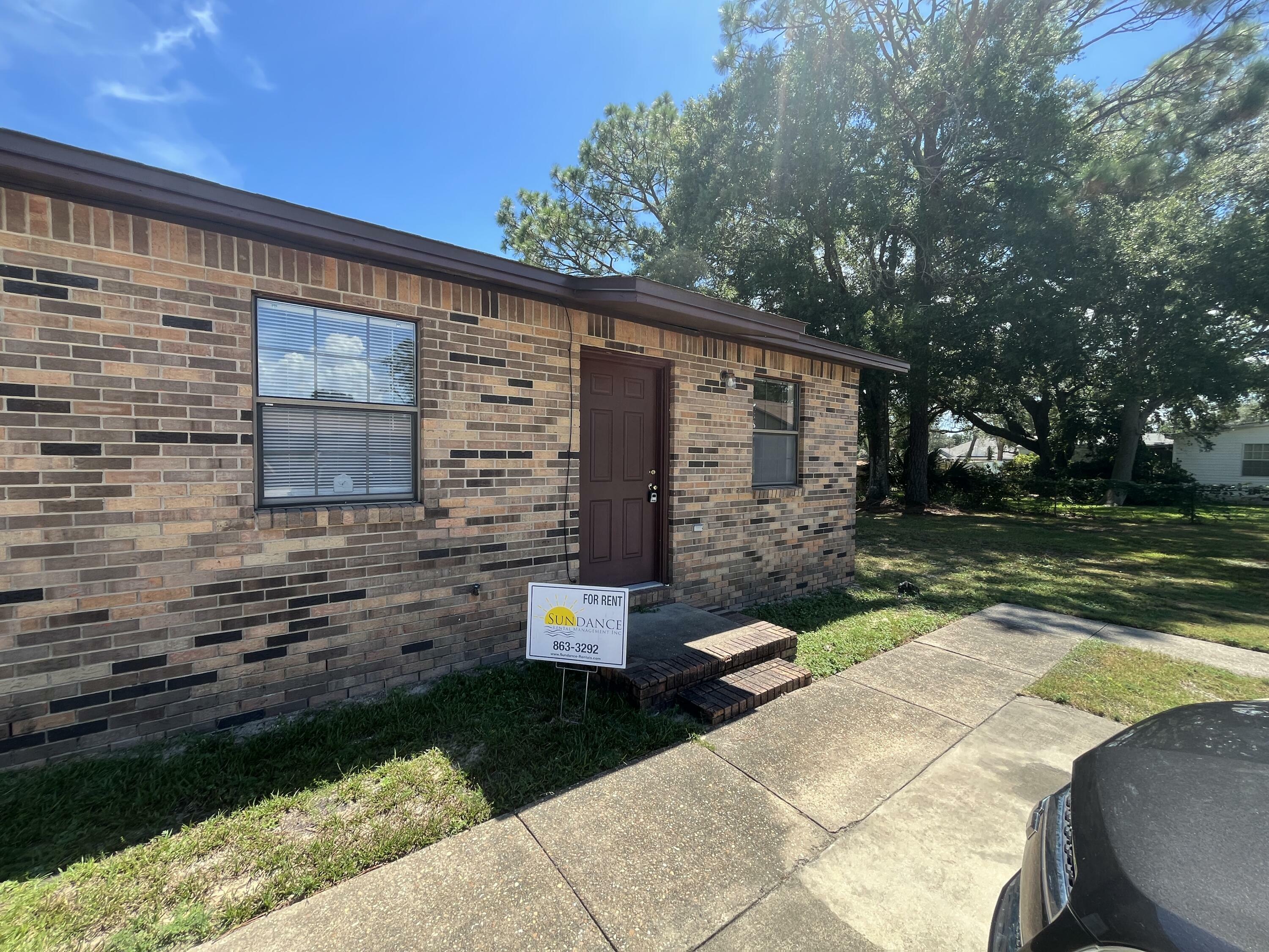 Property Photo: 818 Lark Street 1, 2, 3, 4 FL 32547