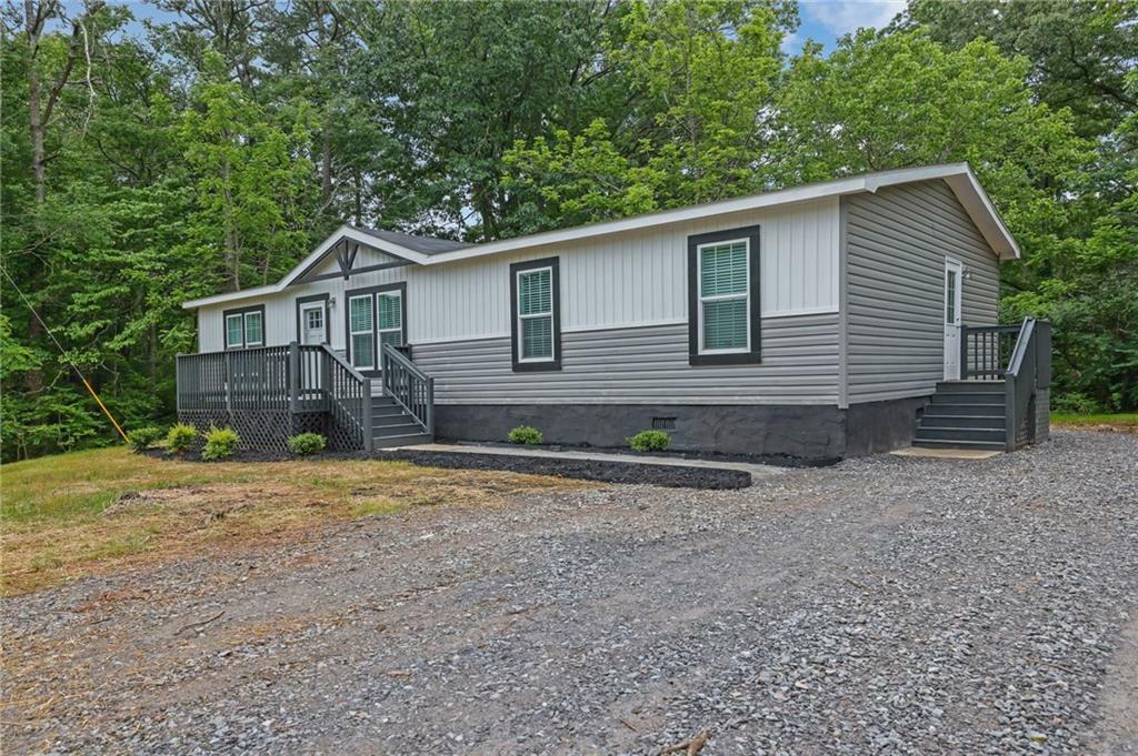 Property Photo: 239 Fairview Road GA 30107